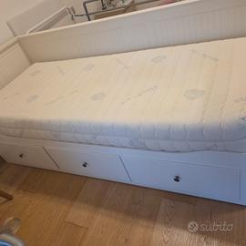 letto singolo ikea e materasso