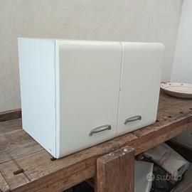 Armadietto pensile in metallo anni 50 60 Vintage