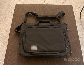 Borsa tucano porta computer nera con tre scomparti