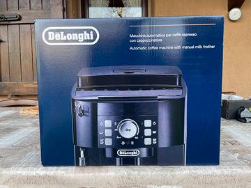 Macchina caffé DeLonghi Magnifica S