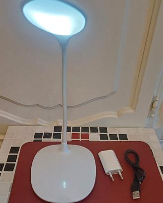 Lampada da Scrivania LED Touch Ricaricabile  3 Lux