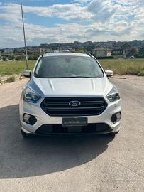 Ford Kuga 1.5 TDCI 120 CV S&S 2WD Powershift ST-Li