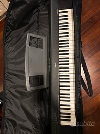 Yamaha Portable Grand NP 30