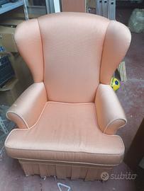 poltrona imbottita  colore rosa
