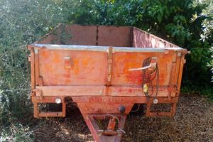 rimorchio agricolo ribaltabile