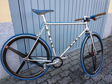 Bici Alan single Speed con trasmissione a cinghia