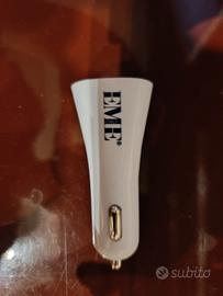 caricatore USB per auto