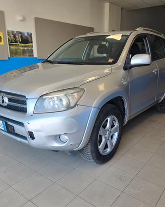 Toyota RAV 4 RAV4 Crossover 2.2 D-4D 177 CV Luxury