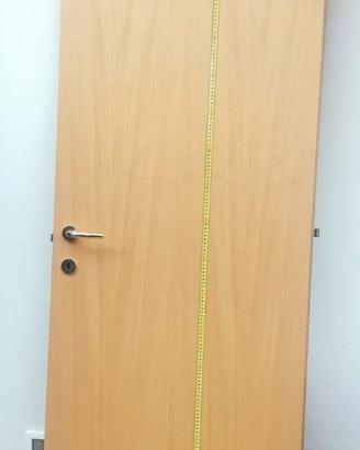 Porte in legno impiallacciate complete di telaio