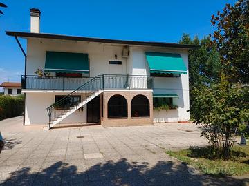 Casa singola con ampio scoperto