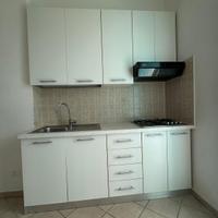 Cucina bianca completa