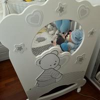 Culla e settimino con fasciatoio e bagnetto