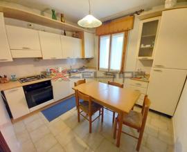 BOTTRIGHE: Casa singola con giardino