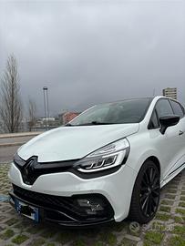 Renault Clio RS Trophy EDC 220 cv