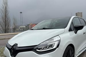 Renault Clio RS Trophy EDC 220 cv