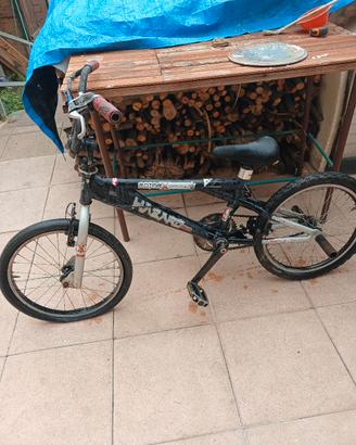 bmx modello hazard