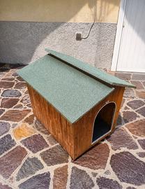 Cuccia per cane in legno