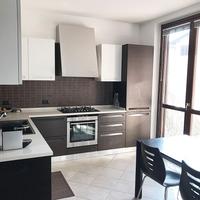 Cucina moderna in legno 304x244 cm