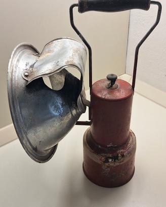 Lampada ad acetilene-carburo