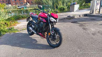 Triumph Street Triple 765 RS 2023