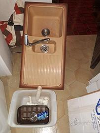 Lavello cucina ad una vasca colore beige