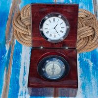 Scatola con bussola ed orologio  Radica di mogano