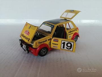 Modello auto renault 5 alpine rally burago