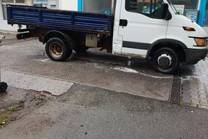 Iveco daily 28 TD. 35c11a