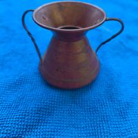 antica anfora in rame