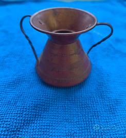 antica anfora in rame