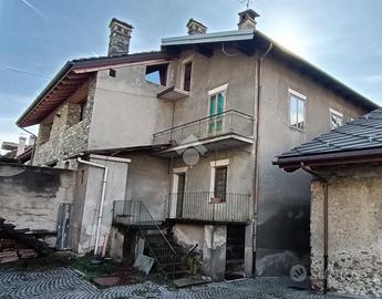 CASA INDIPENDENTE A NUS