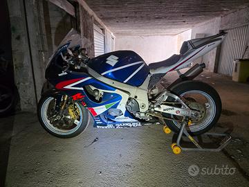 Suzuki GSXR 1000 da pista