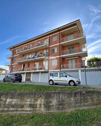 3 LOCALI A TONCO