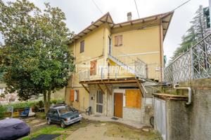 BILOCALE AL PIANO TERRA