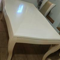 Tavolo, madia, 4 poltrone