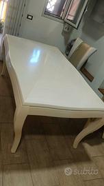 Tavolo, madia, 4 poltrone