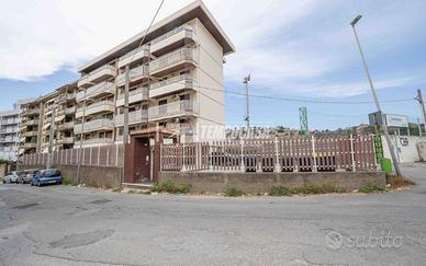Appartamento a Messina Via POLVERIERA 4 locali