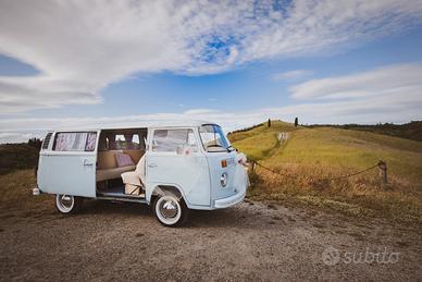 Noleggio Volkswagen T2 Pulmino del 1977 per Eventi