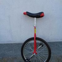 Monociclo rosso