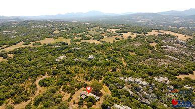 Tenuta con ampio terreno - Arzachena
