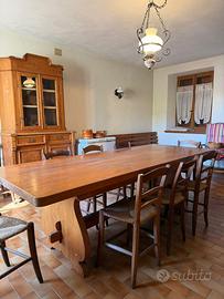 Tavolo in legno di castagno