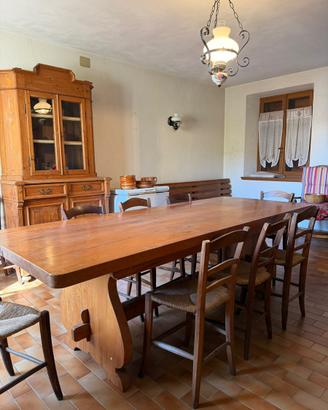 Tavolo in legno di castagno