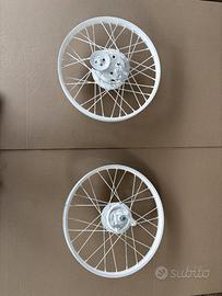 PIAGGIO CIAO RUOTE A RAGGI ZINCATE  E VERNICIATE