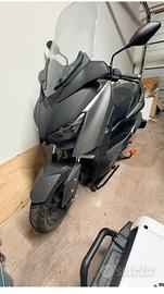 Yamaha x-max 300 2017