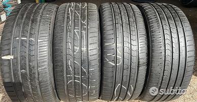 225 40 18 vredestein