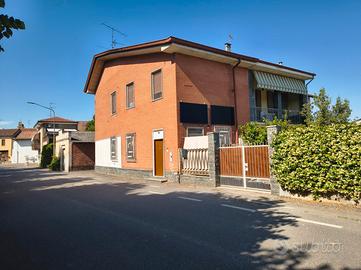 Casa indipendente con giardino