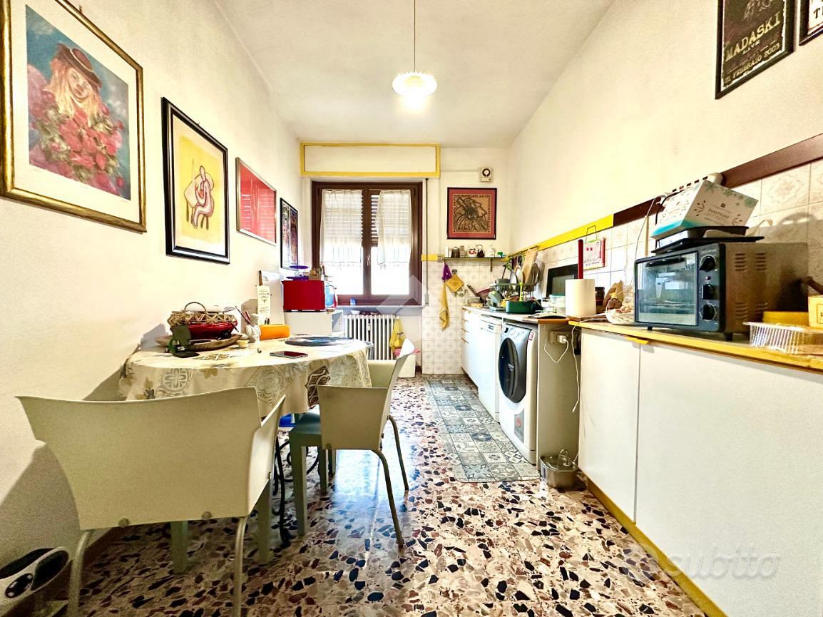 3 LOCALI A TORTONA - Altro