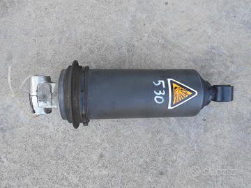 ammortizzatore yamaha t max 530