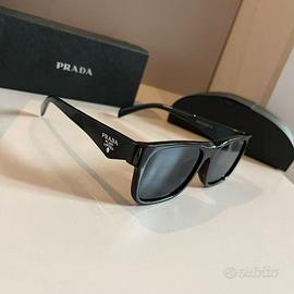 occhiali da sole neri di alta gamma prada