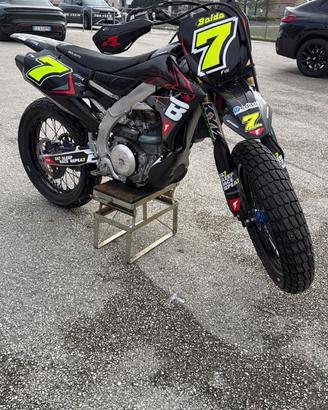 🏁  Moto da Flat Track Pronto Gara